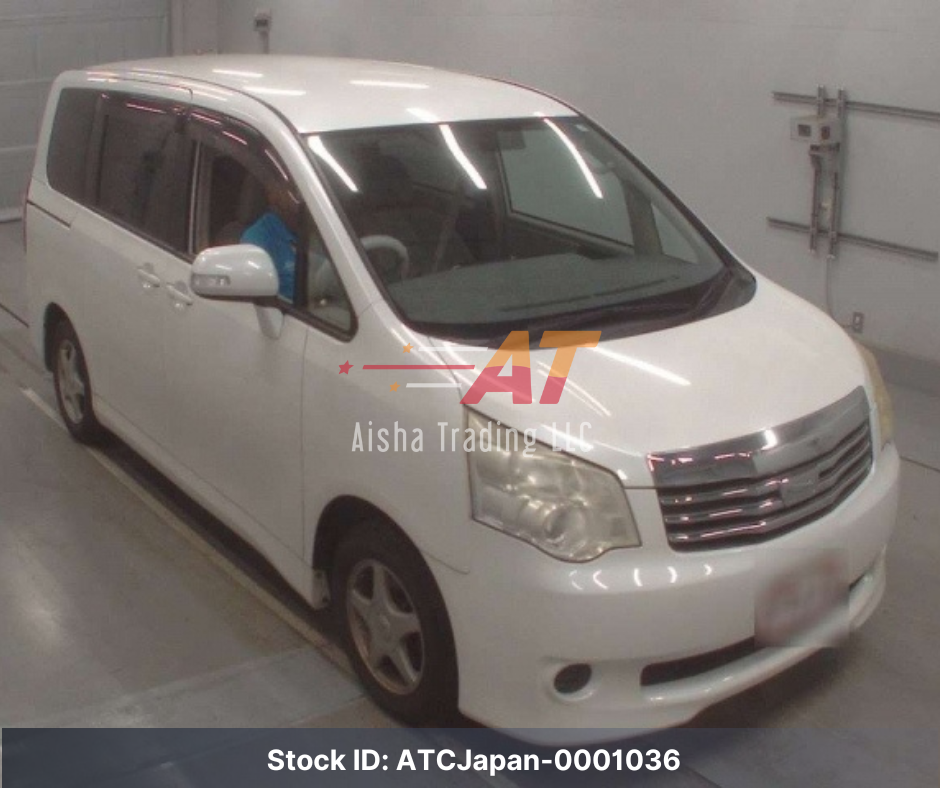 2013 TOYOTA NOAH